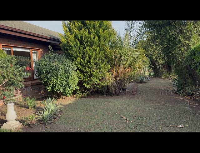 2 BEDROOM TOWNHOUSE FOR SALE IN AMBER VALLEY